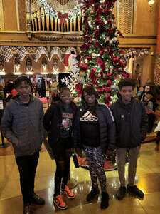 Dr. Seuss' How the Grinch Stole Christmas! The Musical (touring)