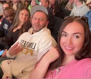 Hollywood Fight Nights Nyc: Walsh vs. Villarreal