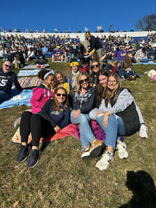 Navy Midshipmen - NCAA Football vs East Carolina Pirates