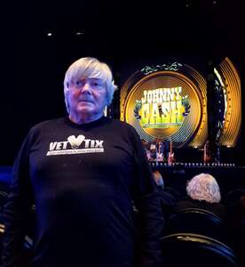 Johnny Cash: the Official Concert Experience