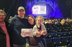 Cirque Musica Holiday Wonderland