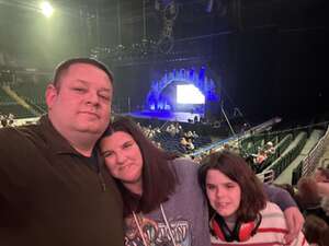 Cirque Musica Holiday Wonderland