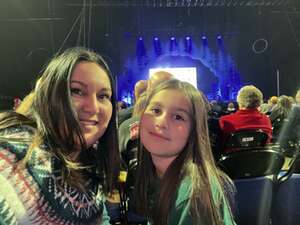 Cirque Musica Holiday Wonderland