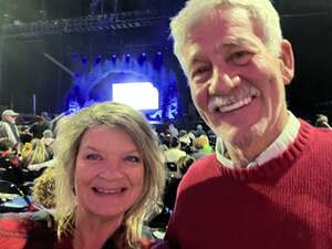 Cirque Musica Holiday Wonderland