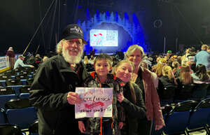 Cirque Musica Holiday Wonderland