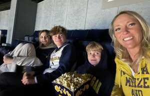 Michigan Wolverines - NCAA Men's Basketball vs Wisconsin-Madison Badgers