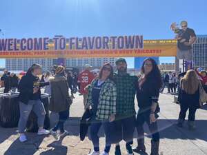 Guy's Flavortown Tailgate With Dustin Lynch and Diplo