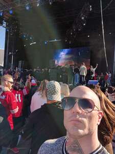 Guy's Flavortown Tailgate With Dustin Lynch and Diplo