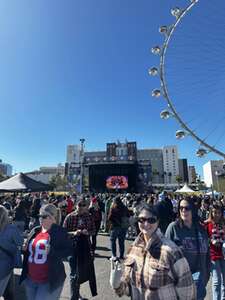 Guy's Flavortown Tailgate With Dustin Lynch and Diplo