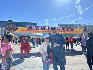 Guy's Flavortown Tailgate With Dustin Lynch and Diplo