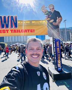 Guy's Flavortown Tailgate With Dustin Lynch and Diplo