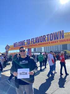 Guy's Flavortown Tailgate With Dustin Lynch and Diplo