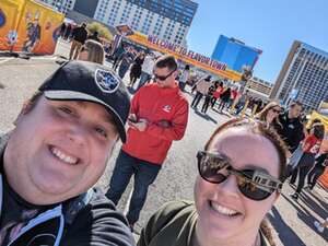 Guy's Flavortown Tailgate With Dustin Lynch and Diplo