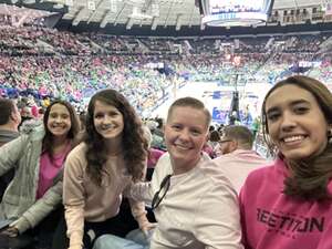 Notre Dame Fighting Irish - NCAA Women's Basketball vs Pittsburgh Panthers