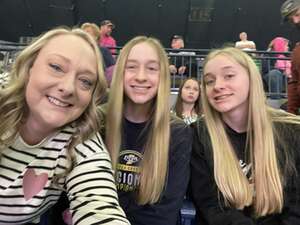 Notre Dame Fighting Irish - NCAA Women's Basketball vs Pittsburgh Panthers