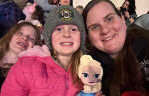 Disney on ice presents mickey's search party