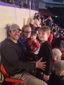 Disney on ice presents mickey's search party