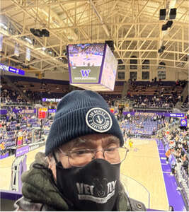 Washington Huskies - NCAA Men's Basketball vs Stanford Cardinal