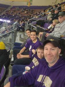Washington Huskies - NCAA Men's Basketball vs Stanford Cardinal