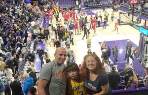 Washington Huskies - NCAA Men's Basketball vs Washington State Cougars