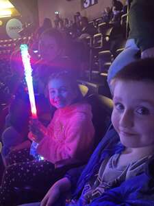 Disney On Ice presents Find Your Hero