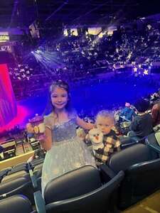 Disney On Ice presents Find Your Hero