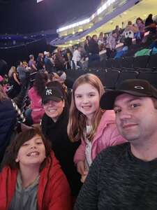 Disney On Ice presents Find Your Hero