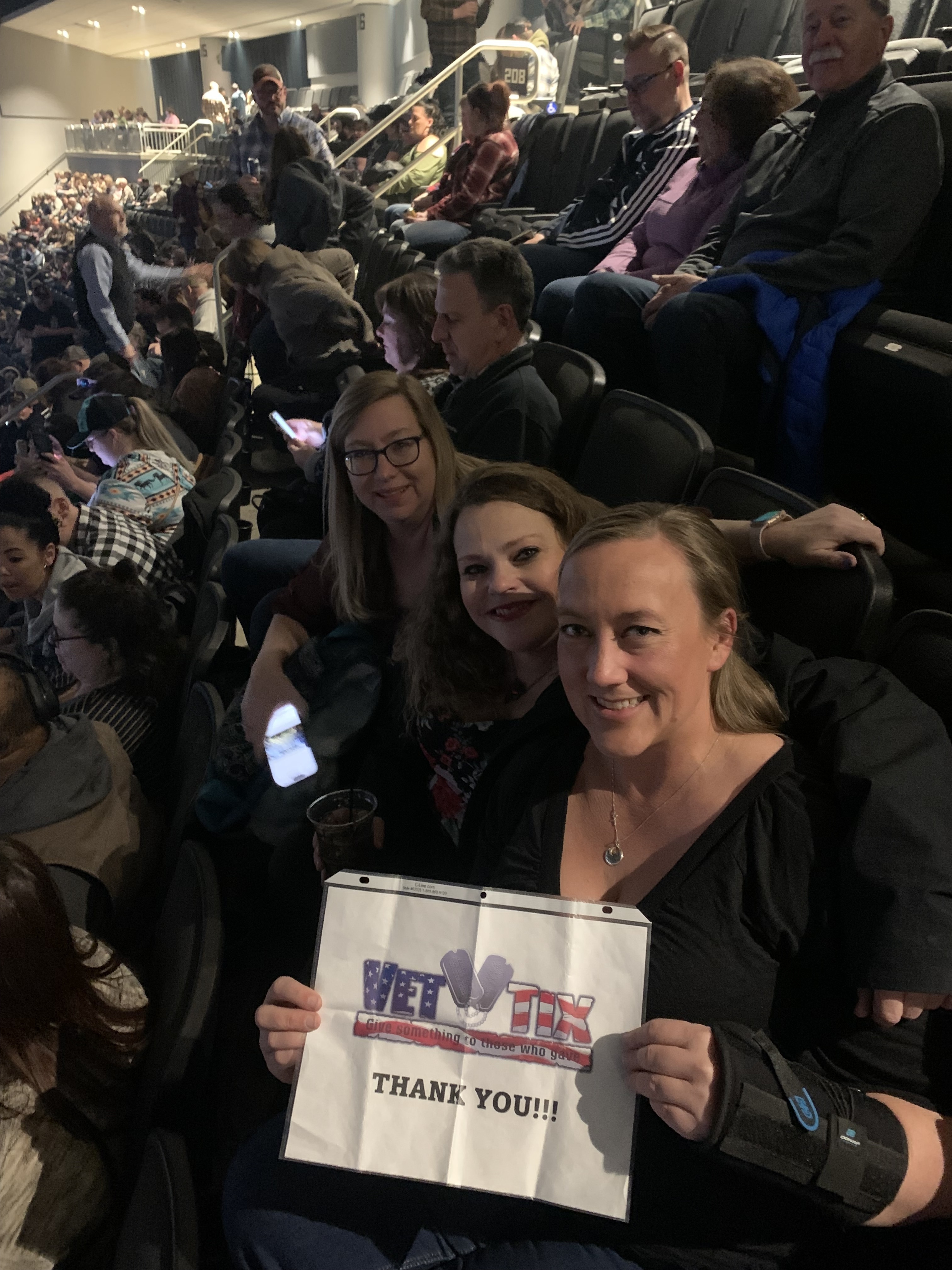Blake Shelton: Back To the Honky Tonk Tour Presented By Kubota