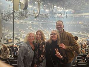 Blake Shelton: Back To the Honky Tonk Tour Presented By Kubota