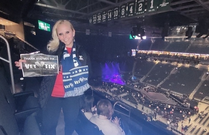 Blake Shelton: Back To the Honky Tonk Tour Presented By Kubota