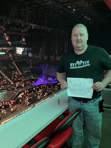 Blake Shelton: Back To the Honky Tonk Tour Presented By Kubota