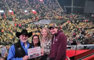 Blake Shelton: Back To the Honky Tonk Tour Presented By Kubota