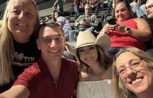 Blake Shelton: Back To the Honky Tonk Tour Presented By Kubota