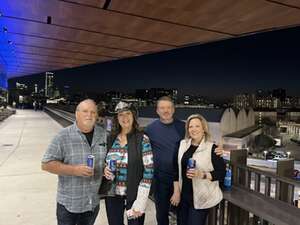 Blake Shelton: Back To the Honky Tonk Tour Presented By Kubota