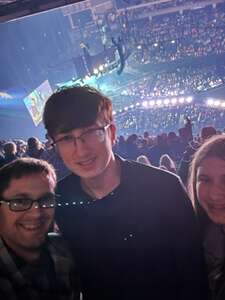 Blake Shelton: Back To the Honky Tonk Tour Presented By Kubota