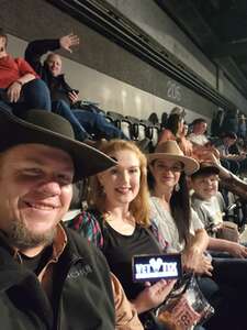 Blake Shelton: Back To the Honky Tonk Tour Presented By Kubota