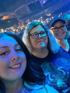 Blake Shelton: Back To the Honky Tonk Tour Presented By Kubota