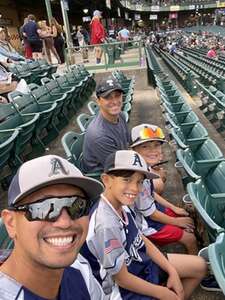 Jersey Shore Blueclaws - Minor High-a vs. Winston-salem Dash - Salute to Heroes Game! Kids Run Bases!