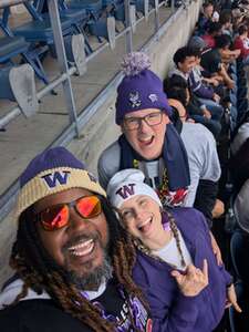 Washington Huskies - NCAA Football vs Washington State Cougars