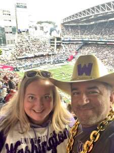 Washington Huskies - NCAA Football vs Washington State Cougars