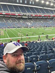 Washington Huskies - NCAA Football vs Washington State Cougars