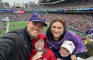 Washington Huskies - NCAA Football vs Washington State Cougars