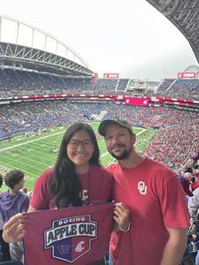 Washington Huskies - NCAA Football vs Washington State Cougars