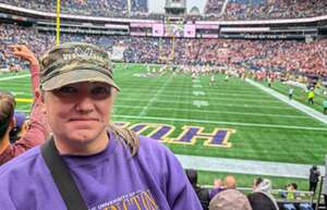 Washington Huskies - NCAA Football vs Washington State Cougars