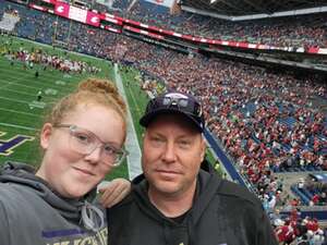 Washington Huskies - NCAA Football vs Washington State Cougars