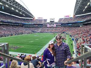 Washington Huskies - NCAA Football vs Washington State Cougars