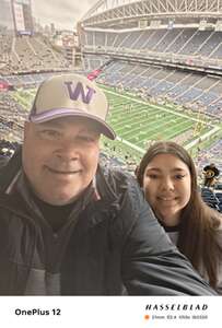 Washington Huskies - NCAA Football vs Washington State Cougars