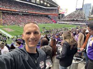 Washington Huskies - NCAA Football vs Washington State Cougars