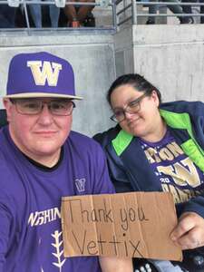 Washington Huskies - NCAA Football vs Washington State Cougars