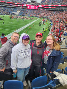 Washington Huskies - NCAA Football vs Washington State Cougars